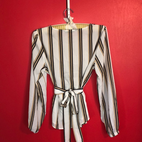 SHEIN BLOUSE - Picture 3 of 4